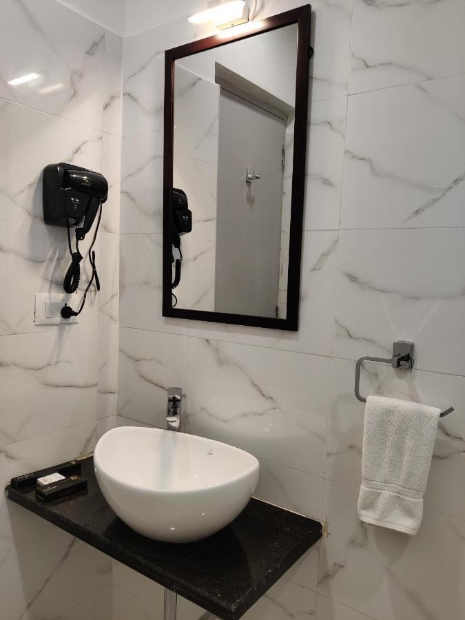 Park Iris Hotels, Bharathi Nagar Vijayawada Exterior photo